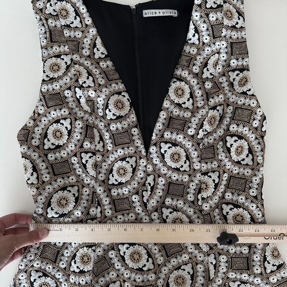 Alice + Olivia Mini Dress 6 Gold Embroidered Patty Tapestry 60s Style Retro Glam - Picture 13 of 16
